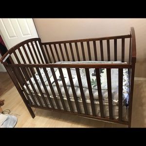 Baby crib